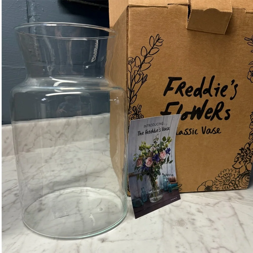 The Freddie's  Classic Wide Mouth Vase
